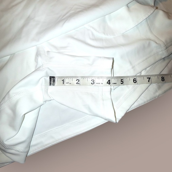 NWT Travis Mathew MOVEKNIT TIE SKORT - White XXL - Picture 4 of 13